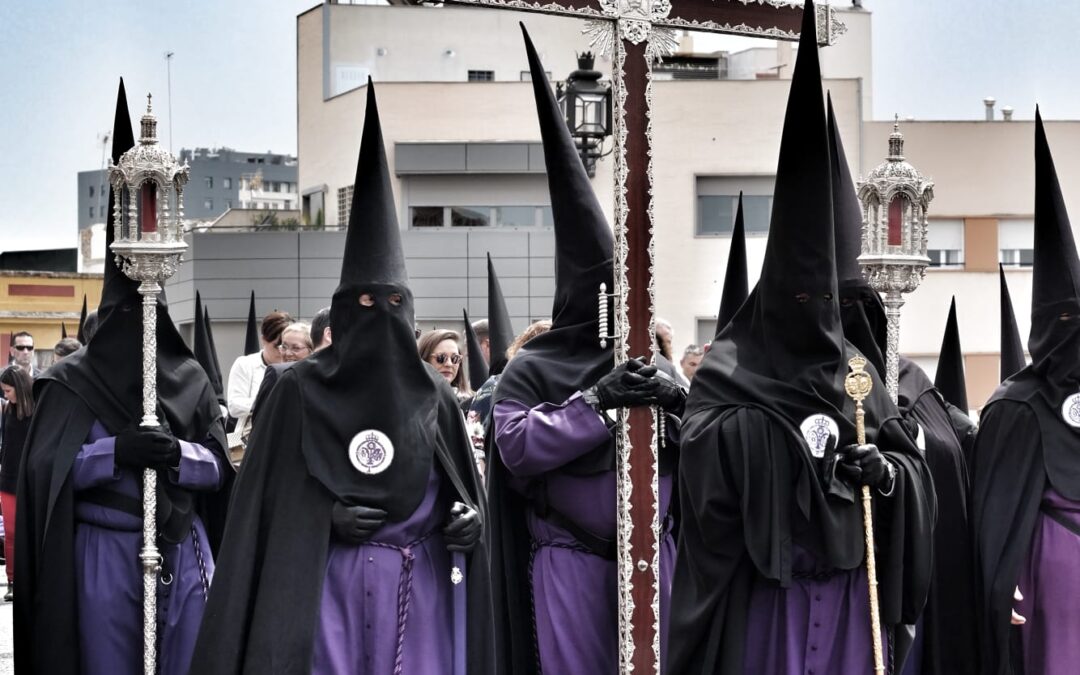 Reparto papeletas de sitio Semana Santa 2025