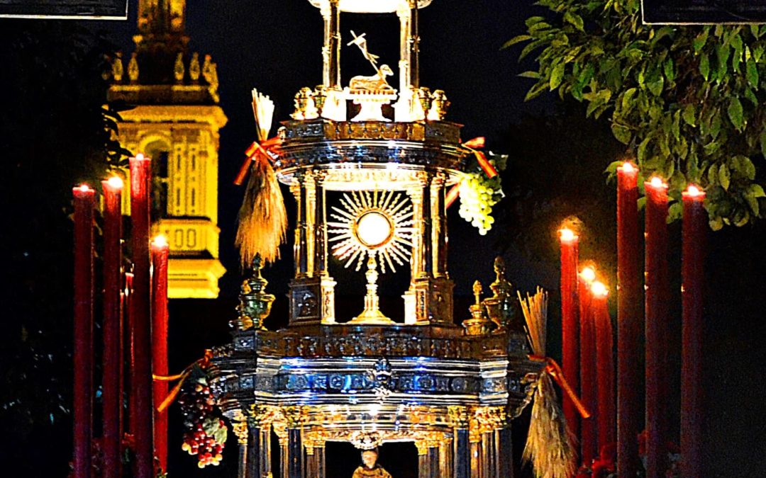 Solemne Función por la festividad de la Exaltación de la Santa Cruz y Procesión con el Santísimo Sacramento