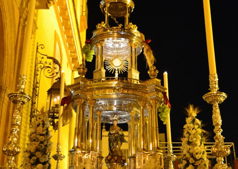 Solemne Función por la festividad de la Exaltación de la Santa Cruz y Procesión con el Santísimo Sacramento